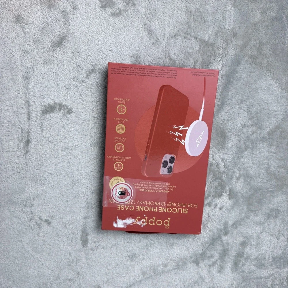 XO Poppy Silicone Phone Case Unisex iPhone 13/12 Pro Max Red MagSafe Alarming
